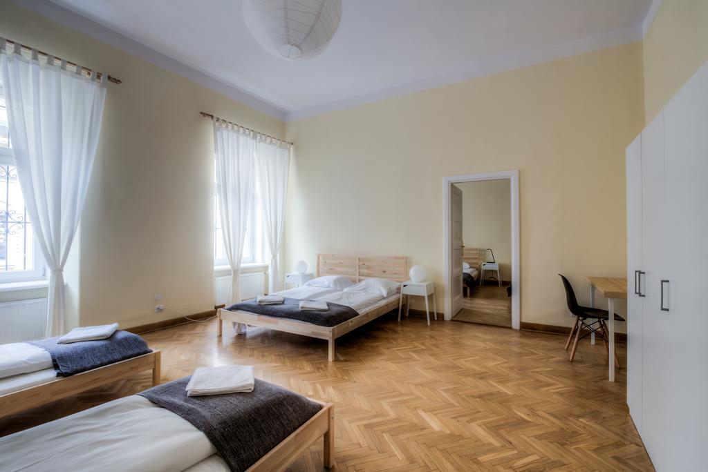 Apartment Michalowskiego 11