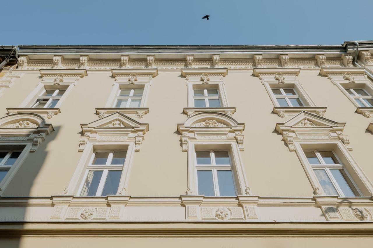 Apartment Michalowskiego 11